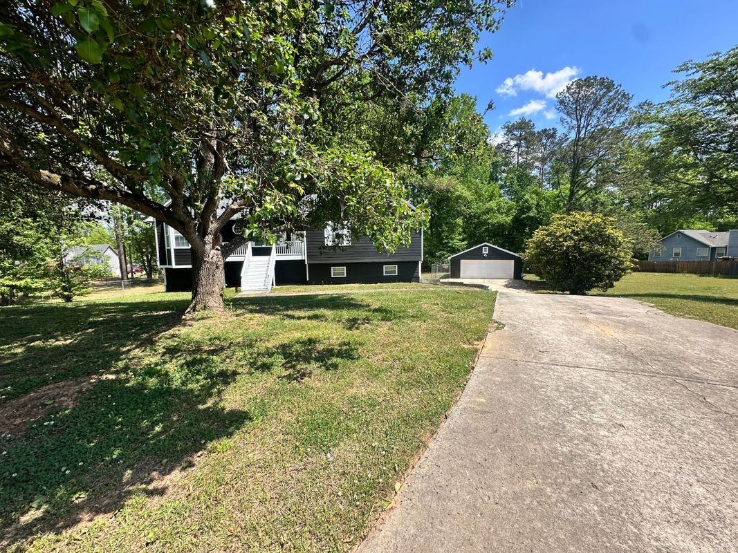 312 Stillwood Ct - Photo 5 of 36