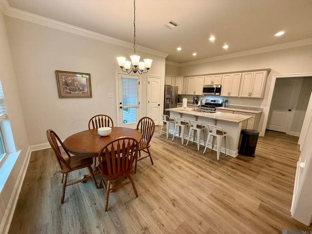 7306 Kenilworth Crossing Ave - Photo 4 of 20