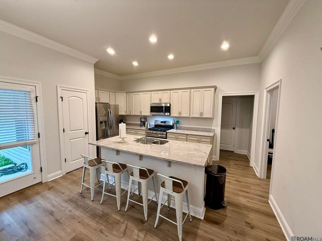 7306 Kenilworth Crossing Ave - Photo 5 of 20