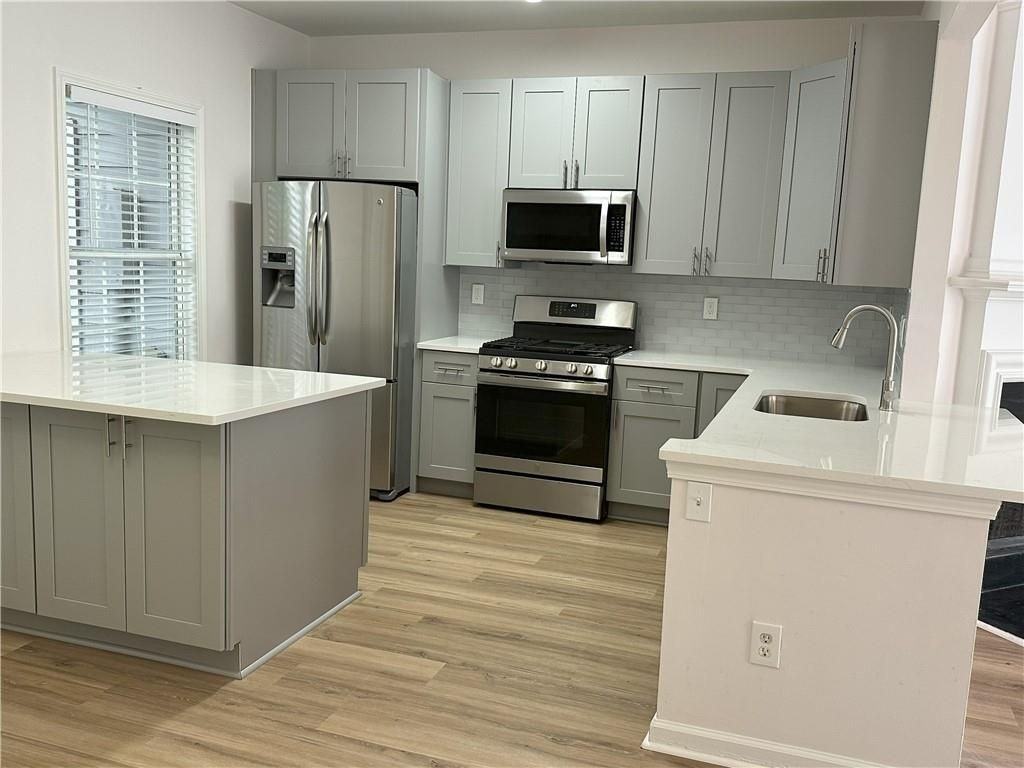 4162 Howell Park Rd - Photo 4 of 16