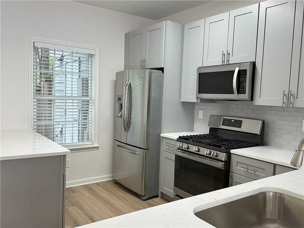 4162 Howell Park Rd - Photo 5 of 16