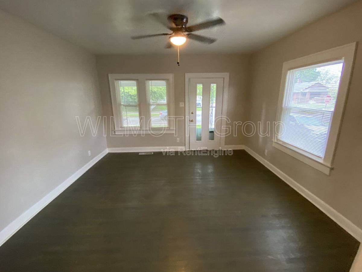 775 N Dequincy St - Photo 3 of 10