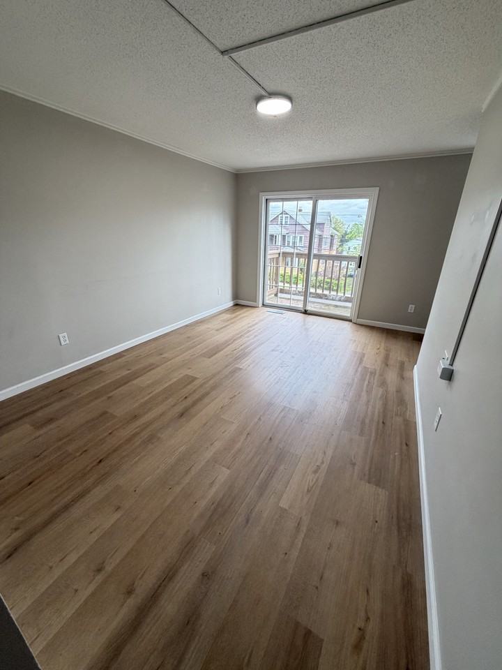178 Clark Street New Britain #178 - Photo 5 of 13