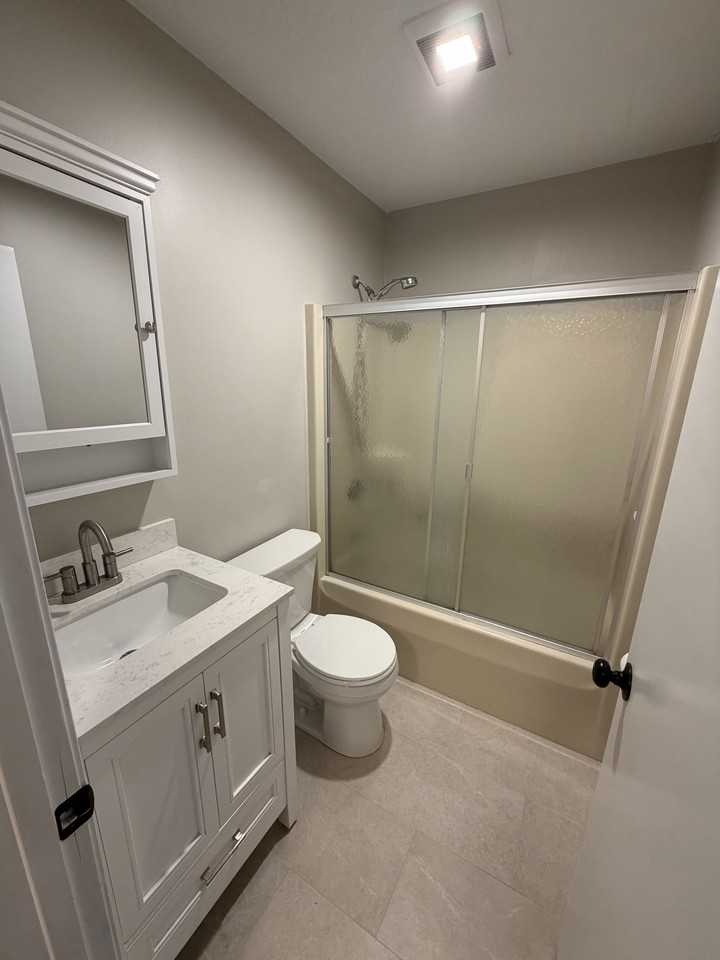 178 Clark Street New Britain #178 - Photo 7 of 13