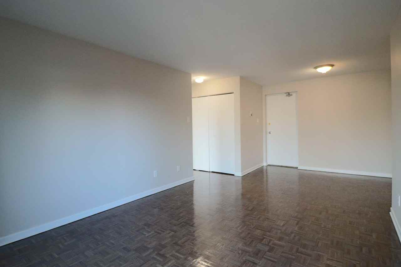 474 Wilbrod Street - Photo 3 of 10