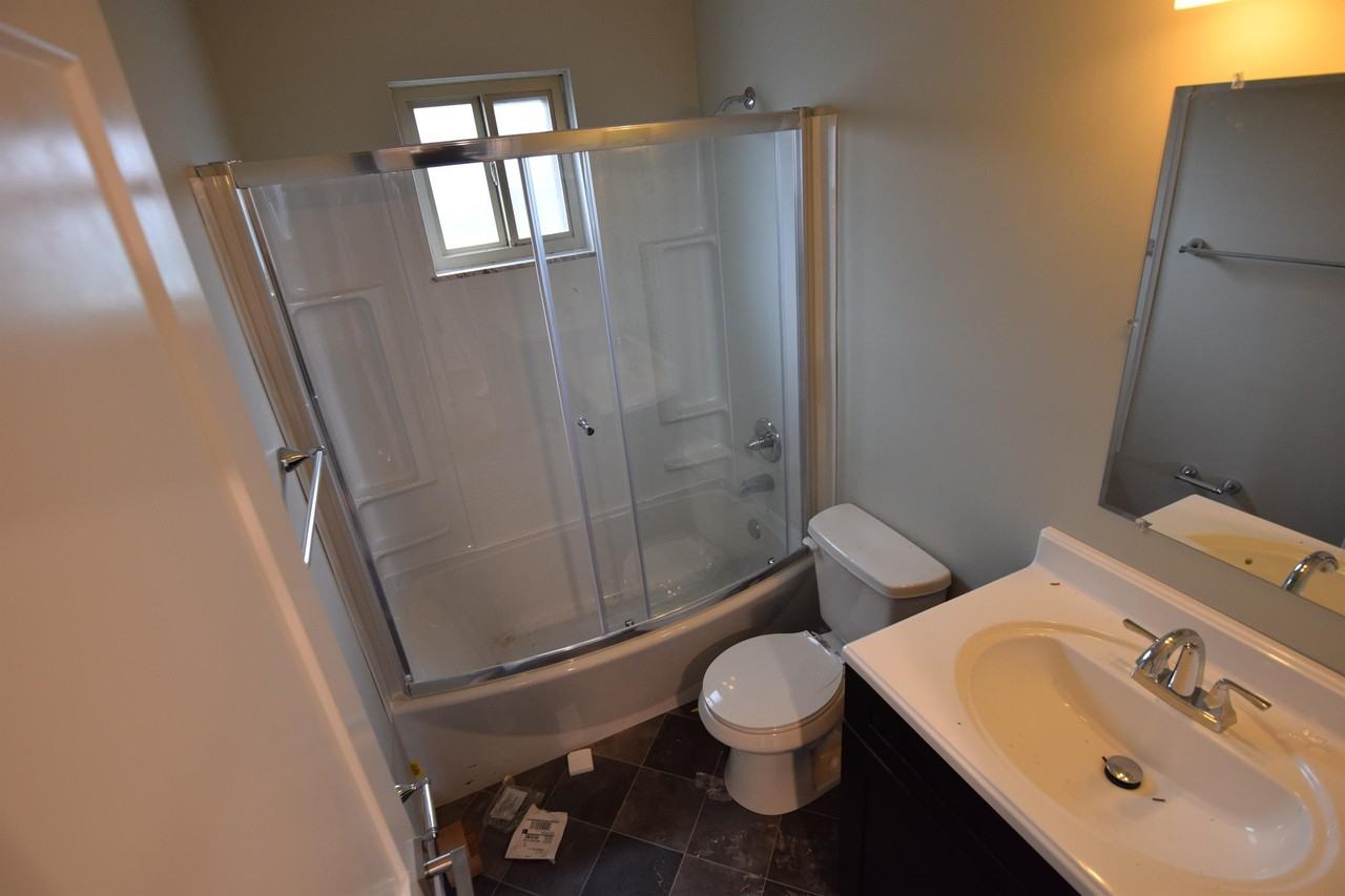 1296 Courtland Ave #B - Photo 5 of 9