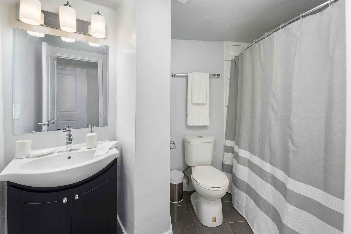 1360 Danforth Road - Photo 6 of 11