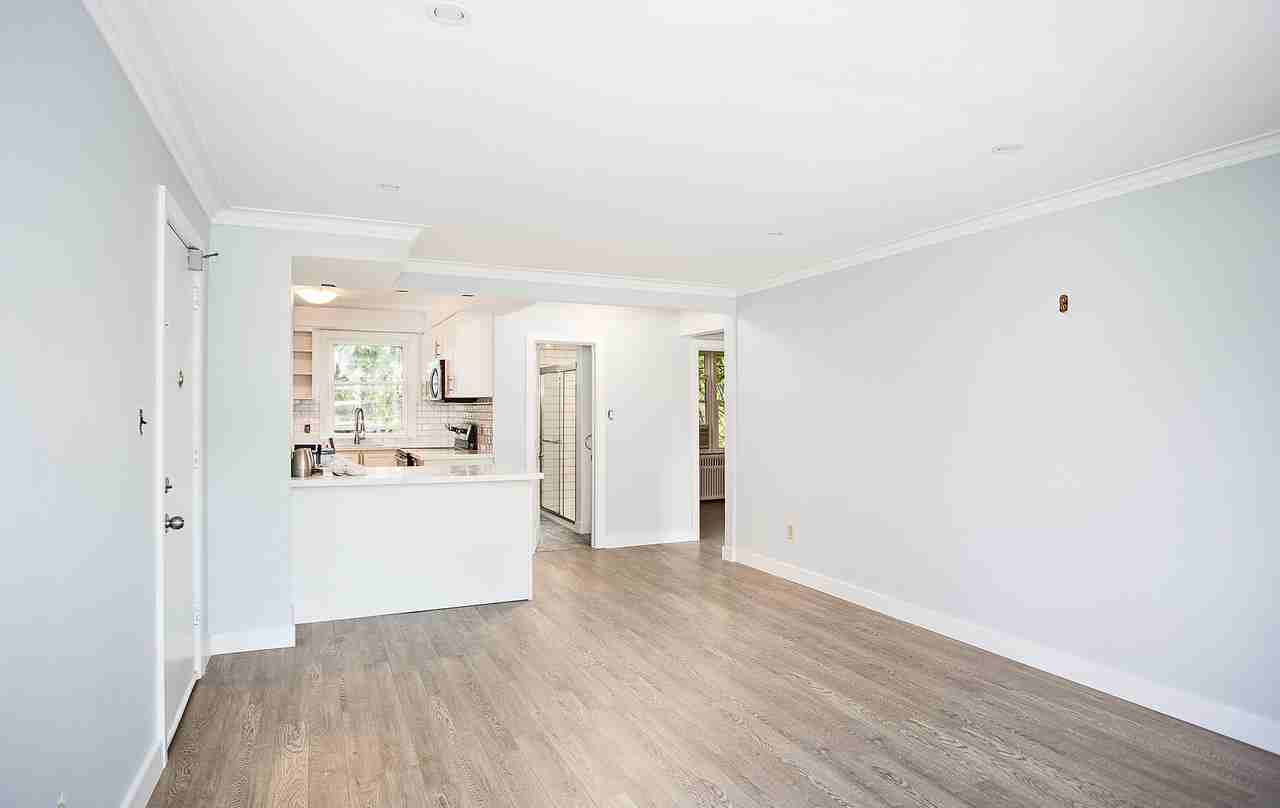 2-9 Oaklawn Gdns. - Photo 4 of 15