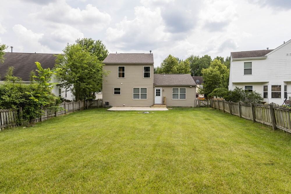 1032 Pebble Brook Dr - Photo 6 of 37