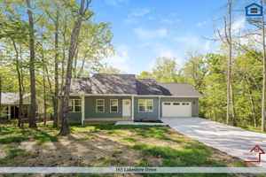 featured image of 165 Lakeshire Dr