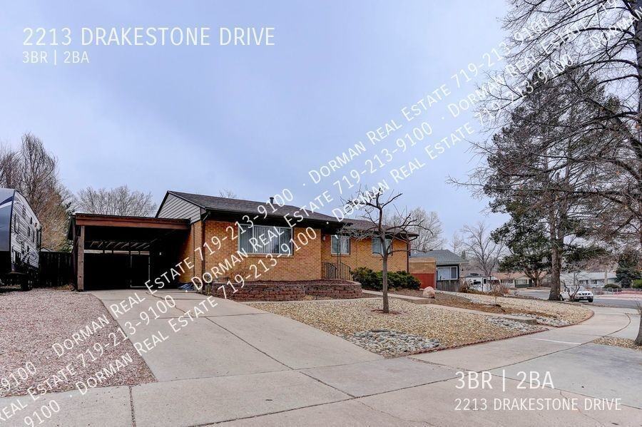 2213 Drakestone Dr - Photo 2 of 34