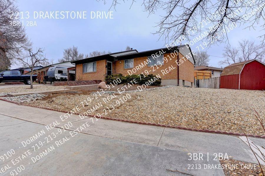 2213 Drakestone Dr - Photo 3 of 34