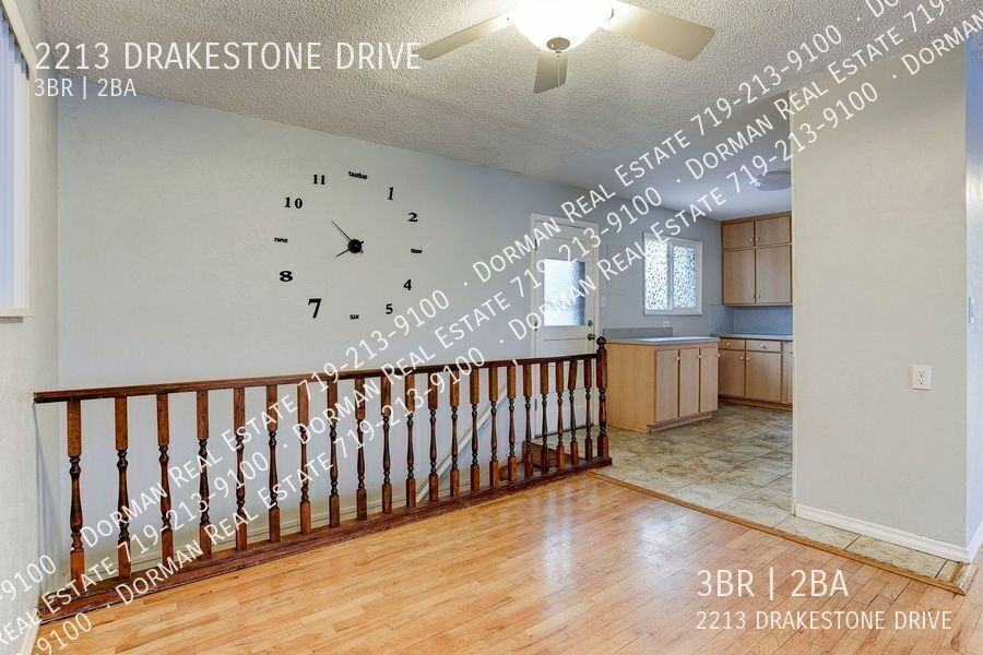 2213 Drakestone Dr - Photo 6 of 34