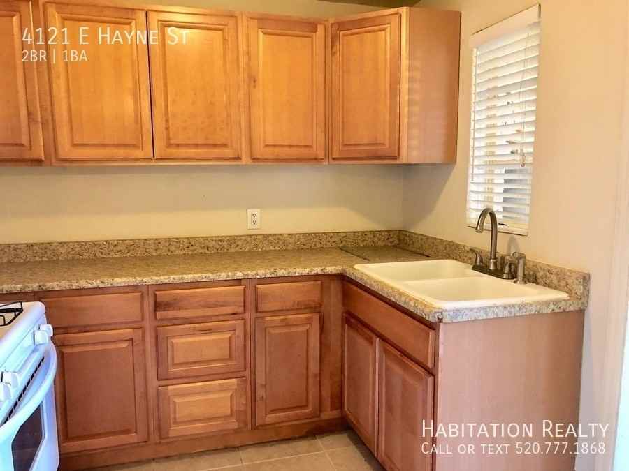 4121 E Hayne St - Photo 2 of 10