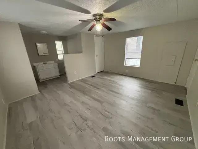 1009 W Bonny Doon Ln - Photo 6 of 16