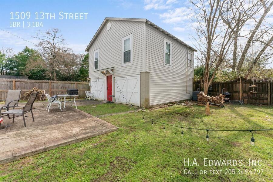 1509 13th St - Photo 2 of 45