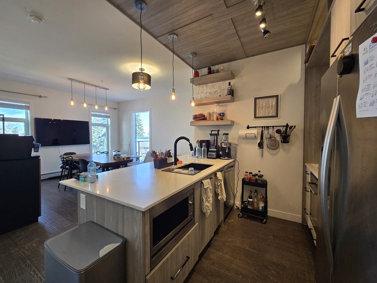 2702 17 Ave Sw - Photo 2 of 21