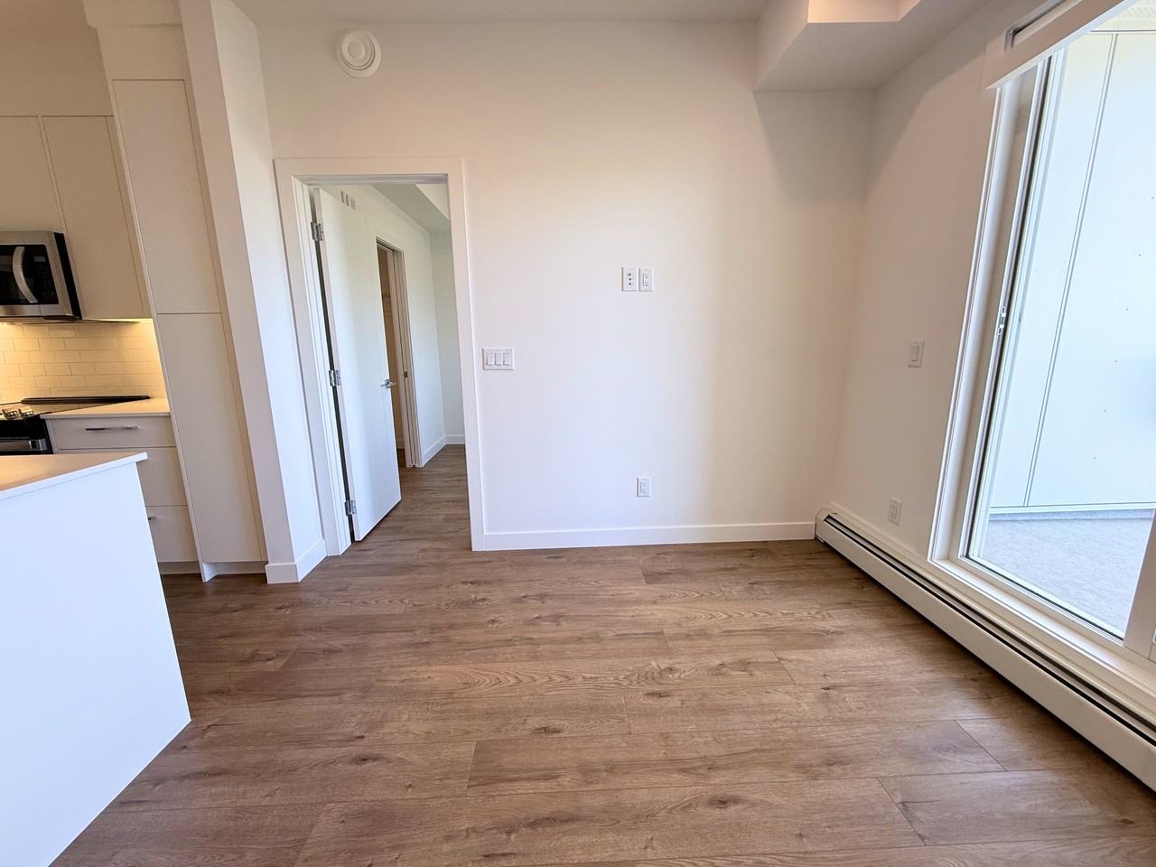 [Myne] 63 Corner Glen Crescent NE, Calgary - Photo 4 of 16