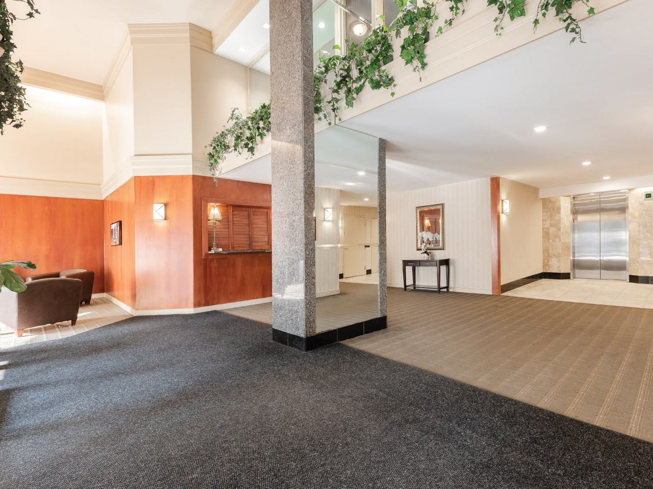 Peninsula Place - Photo 4 of 14