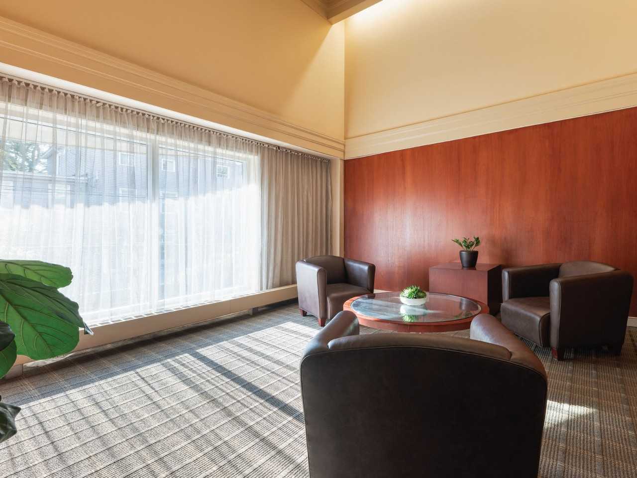 Peninsula Place - Photo 5 of 14