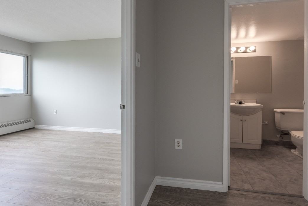 Ridgeway Towers - Photo 4 of 6