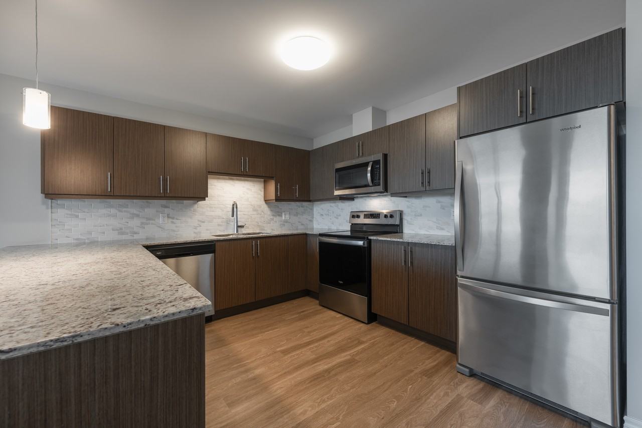 The Charles Apartments - Photo 3 of 6