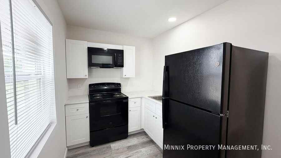 5438 40th St. - 5438 40th St. #11 - Photo 6 of 11