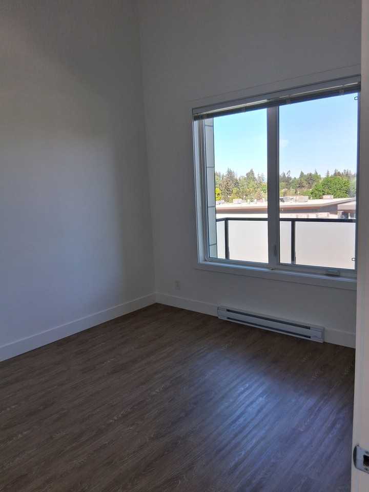 858 Georgia Avenue - Photo 10