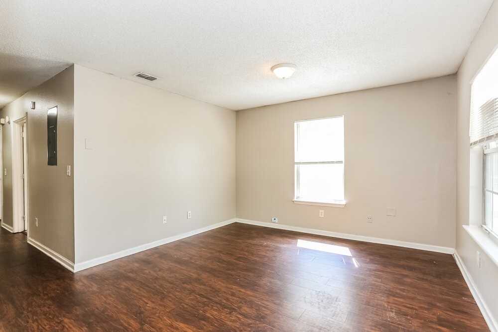 2268 W 44th St - Photo 6 of 16