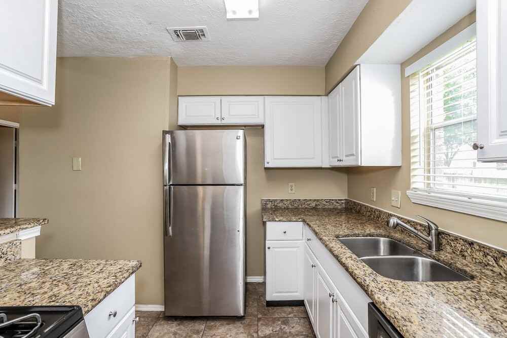 6042 Beaconridge Dr - Photo 6 of 17