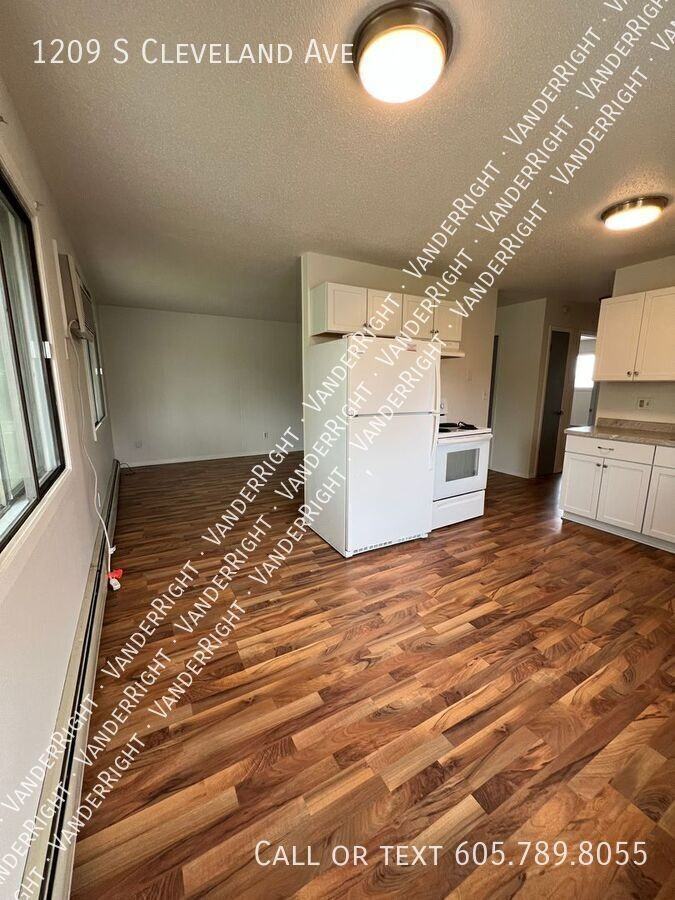 1209 S Cleveland Ave #2 - Photo 2 of 19