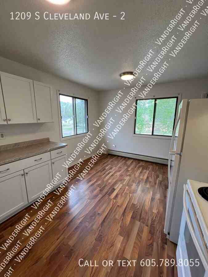 1209 S Cleveland Ave #2 - Photo 6 of 19