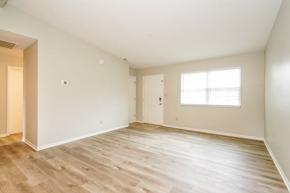 3628 Valley Lake Dr - Photo 5 of 16