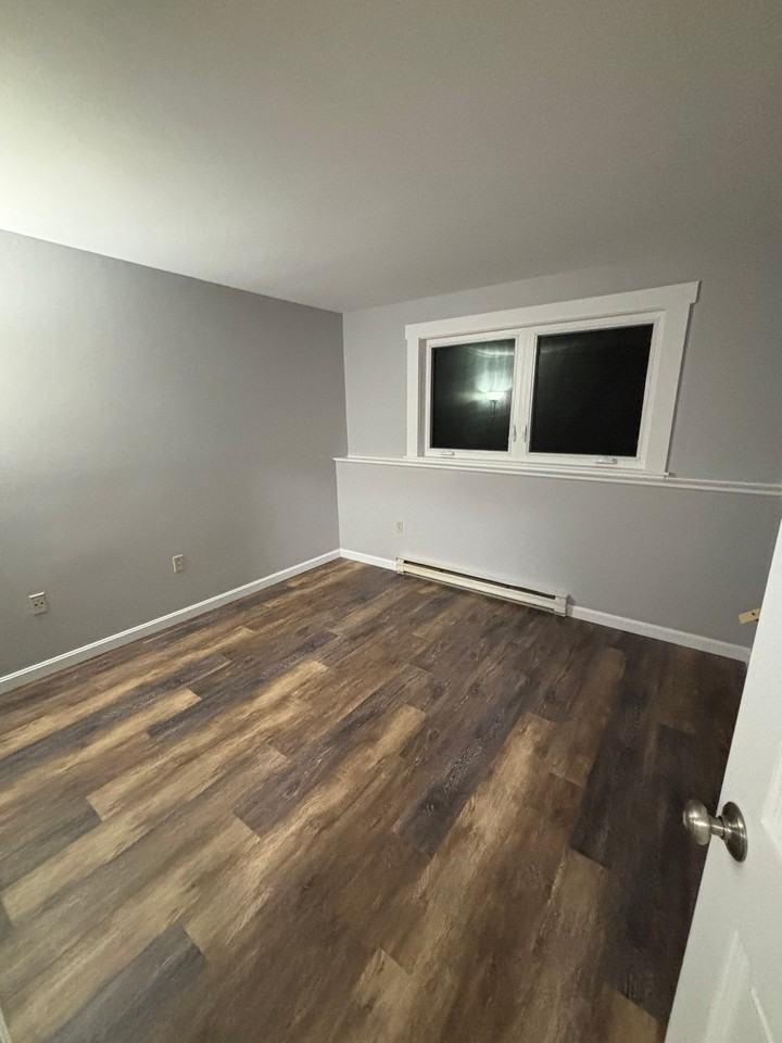 236 Sewall St #3 - Photo 3 of 11