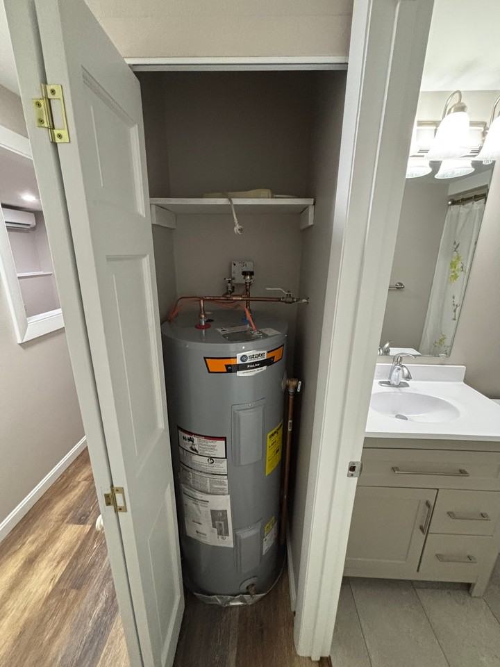 236 Sewall St #3 - Photo 7 of 11