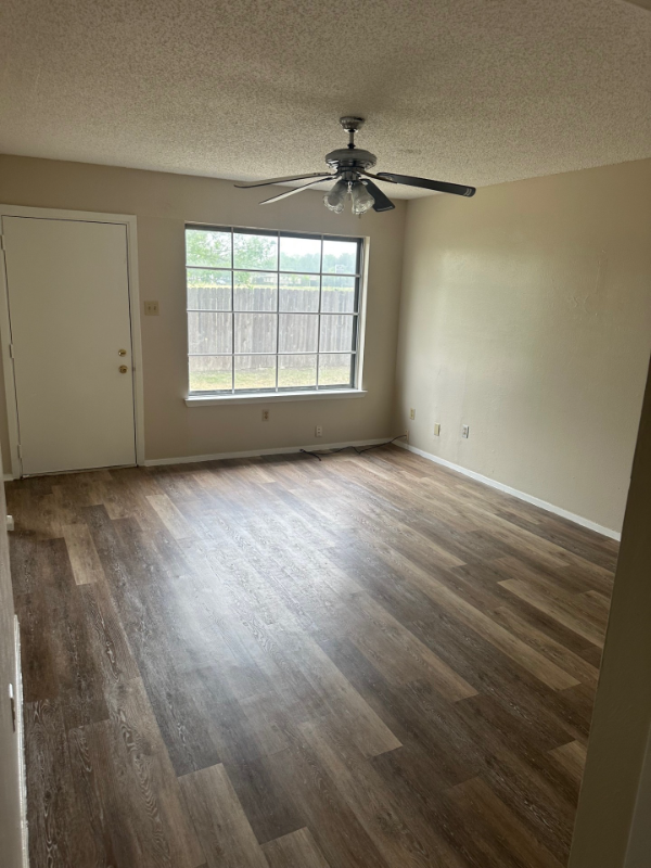 812 N 62nd St - Photo 4 of 8