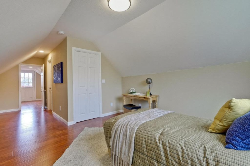 960 S 6th St #1 - Photo 2 of 4