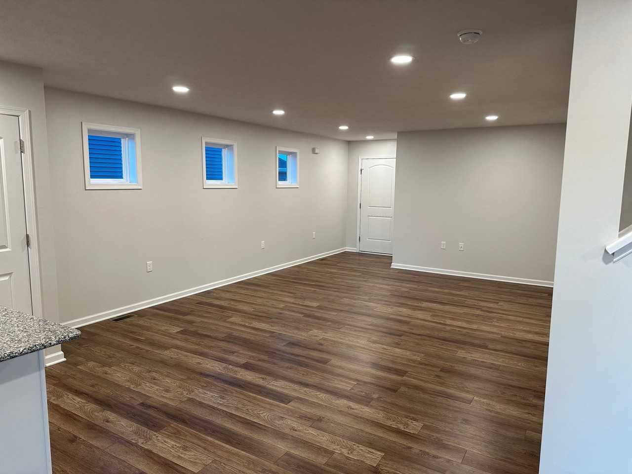 141 Caymus Dr - Photo 3 of 16