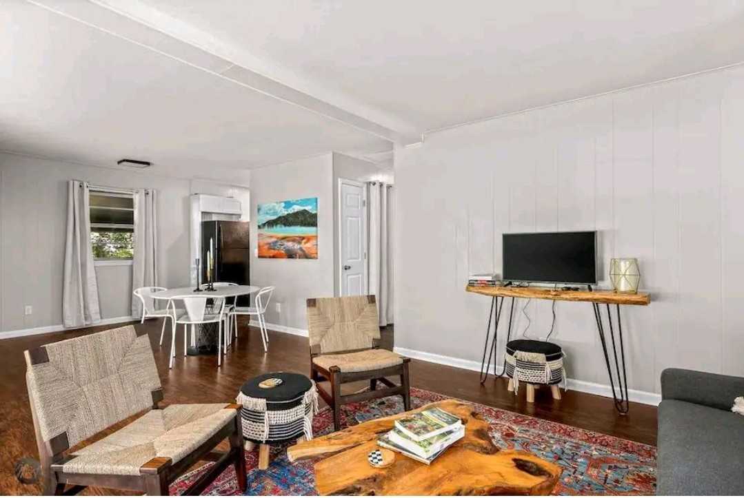 10 Tenbury Ln - Photo 3 of 19