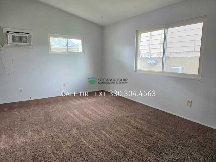 1442 Virginia Ave - Photo 4 of 18