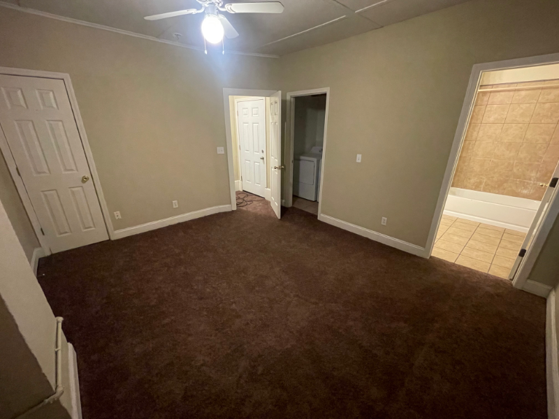 826 E Linwood Blvd - Photo 5 of 25