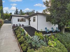 featured image of 925 El Paso Dr