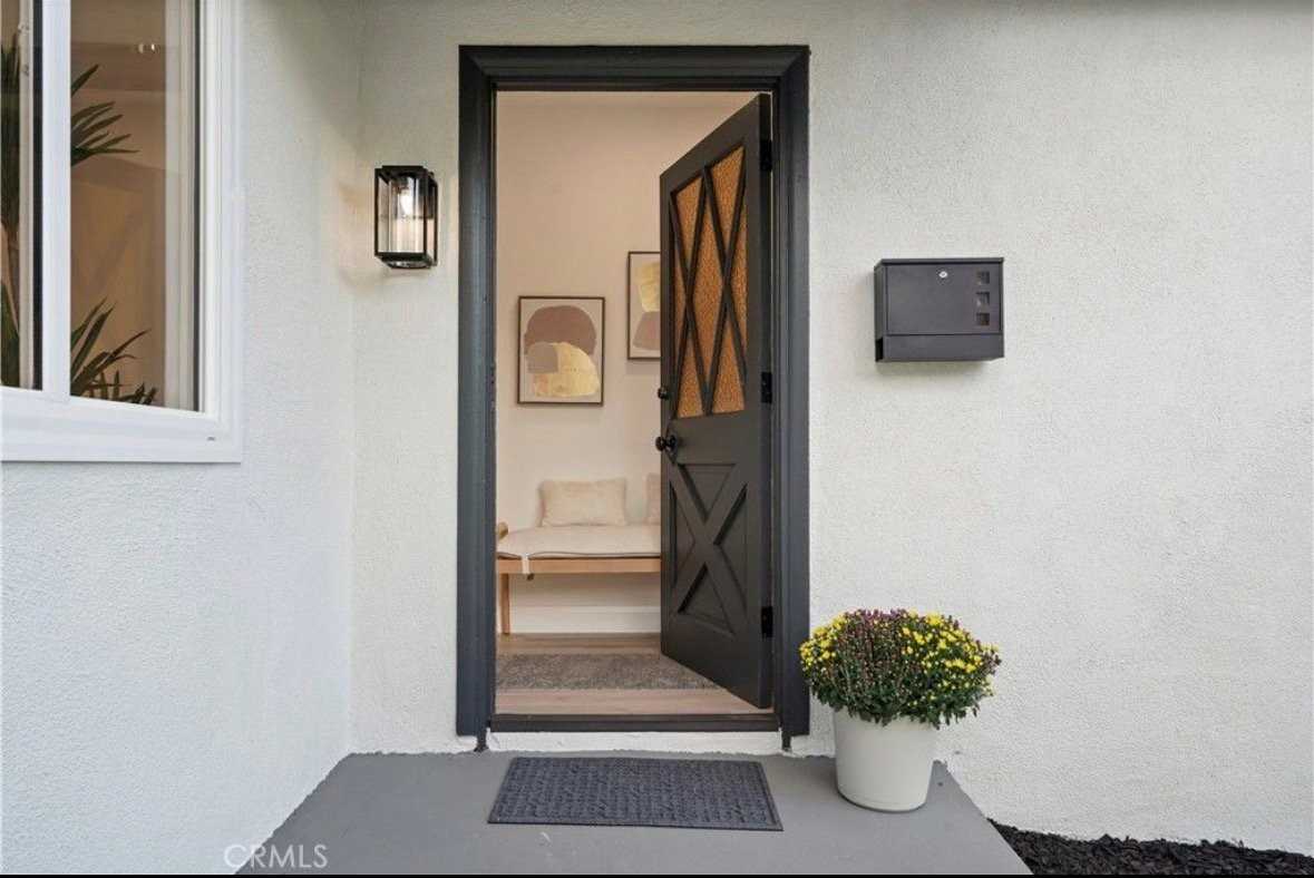 925 El Paso Dr - Photo 2 of 20