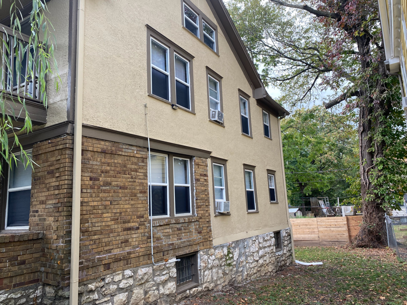 3304 Agnes Ave - Photo 4 of 27