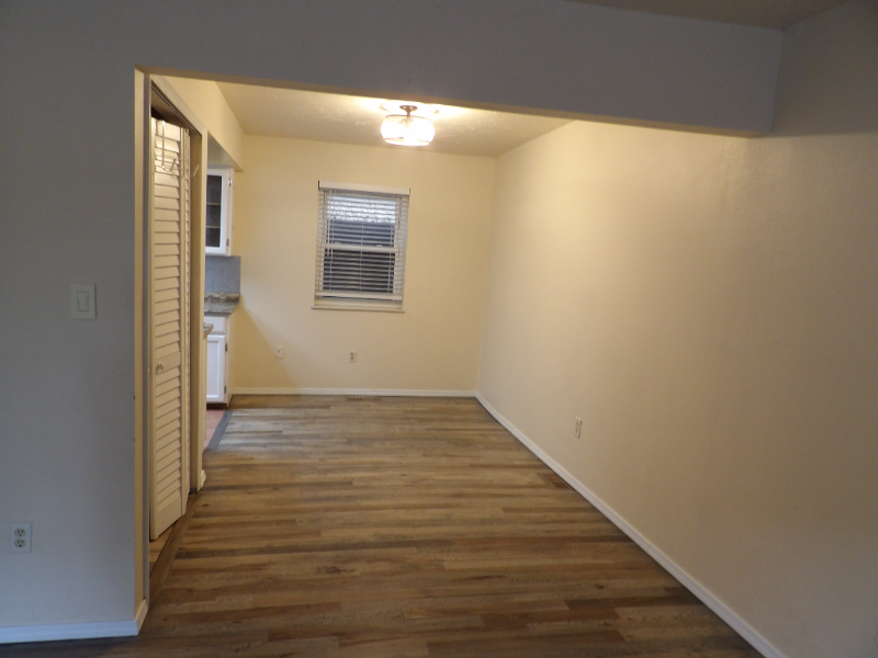 2370 Stepping Stones Way - Photo 4 of 16