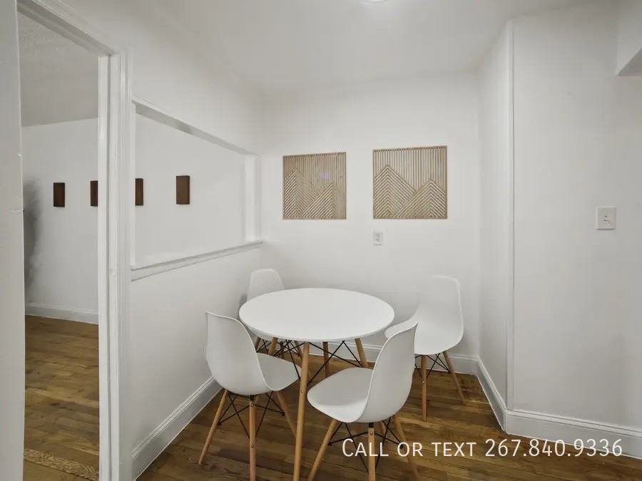 16 Danbury St Se #4 - Photo 4 of 9