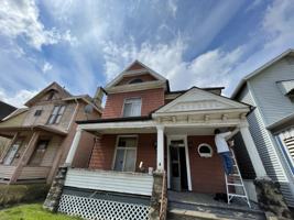 featured image of 409 Larimer Ave