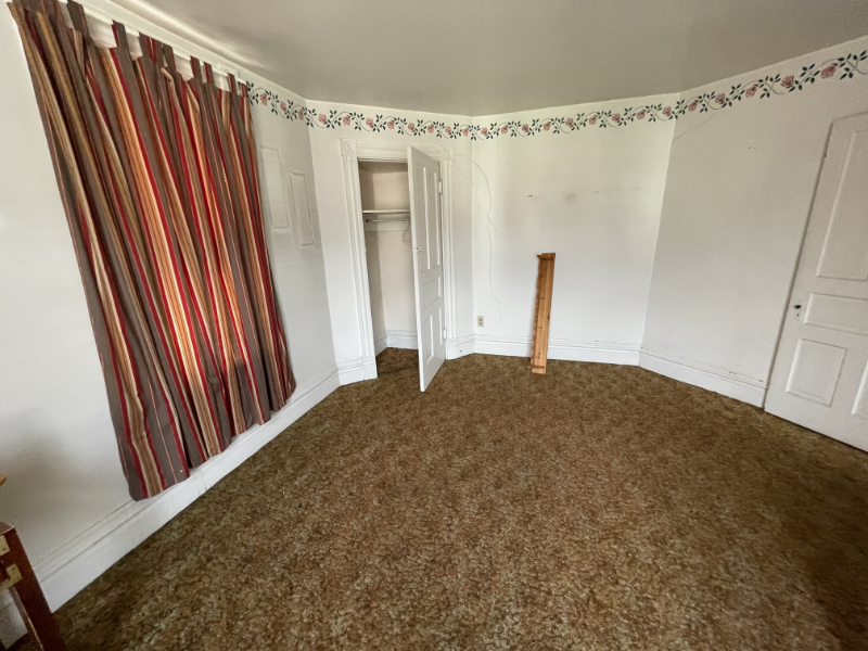 409 Larimer Ave - Photo 2 of 13