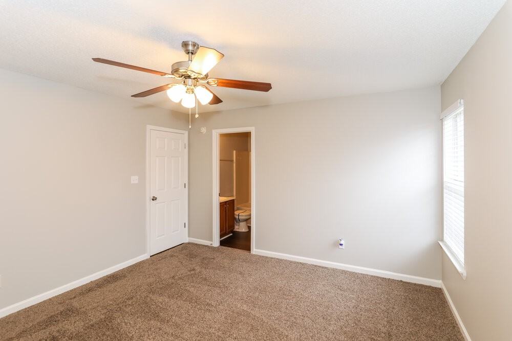 4506 Shadow Hollow Dr - Photo 5 of 15