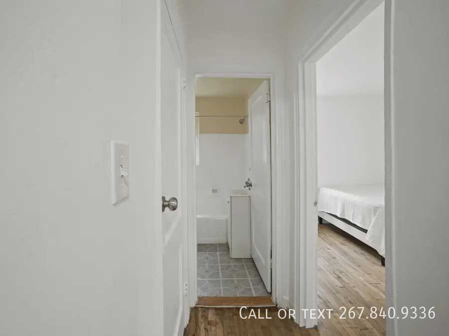 4235 1st St Se #4 - Photo 2 of 33